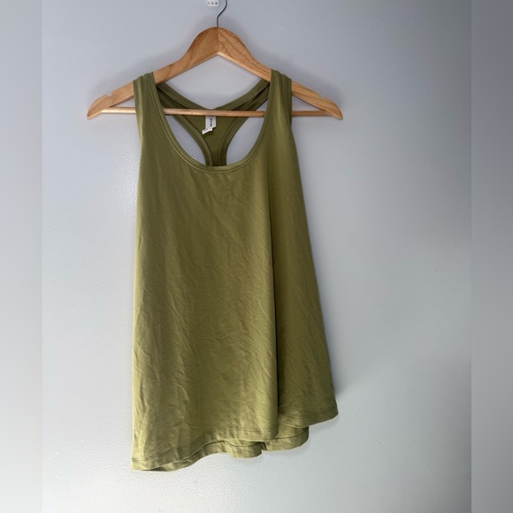 All in Motion Green Relaxed Backless Tank Top - Picture 8 of 8